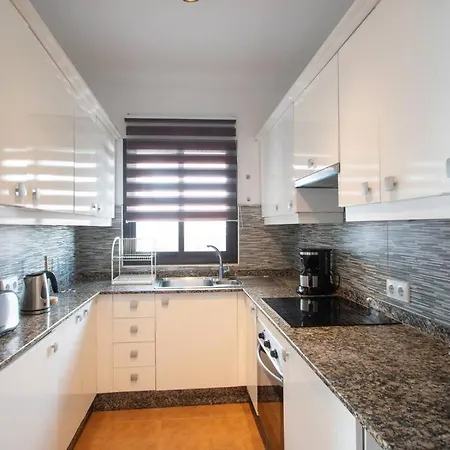 Casa Marlay Spacious, Heated Pool, Bbq & Fast Wi-fi Only 15 Minutes Walk To Town Playa Blanca