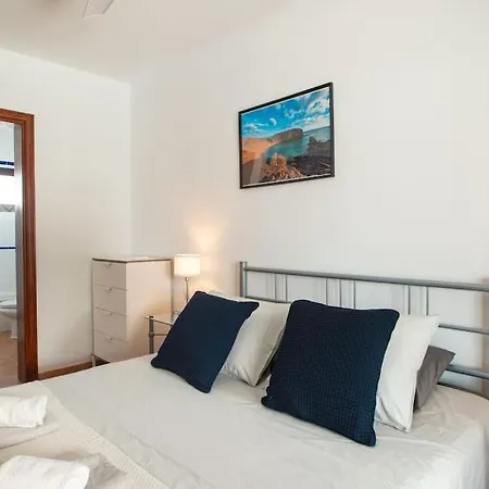 Holiday home Casa Marlay Spacious, Heated Pool, Bbq & Fast Wi-fi Only 15 Minutes Walk To Town