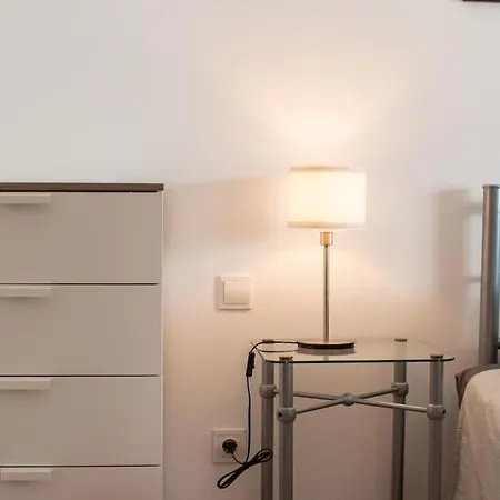 Ferienhaus Casa Marlay Spacious, Heated Pool, Bbq & Fast Wi-fi Only 15 Minutes Walk To Town